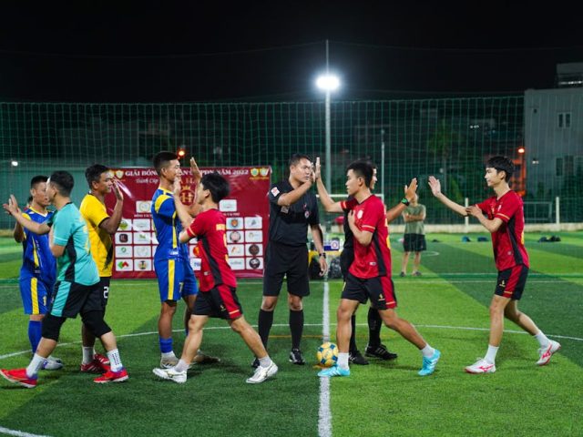 最新国际足球新闻深度解析